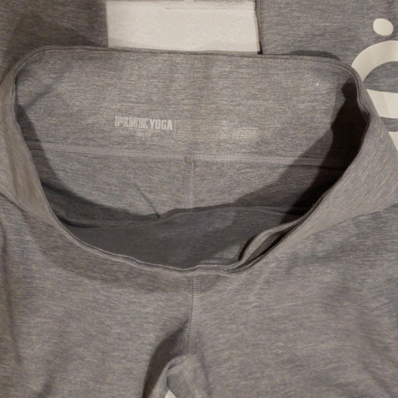 Victoria's Secret PINK YOGA Pants Size XS - Picture 3 of 5